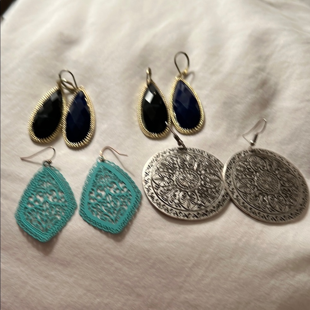 Elegant Silver, turquoise, black and dark blue Earrings